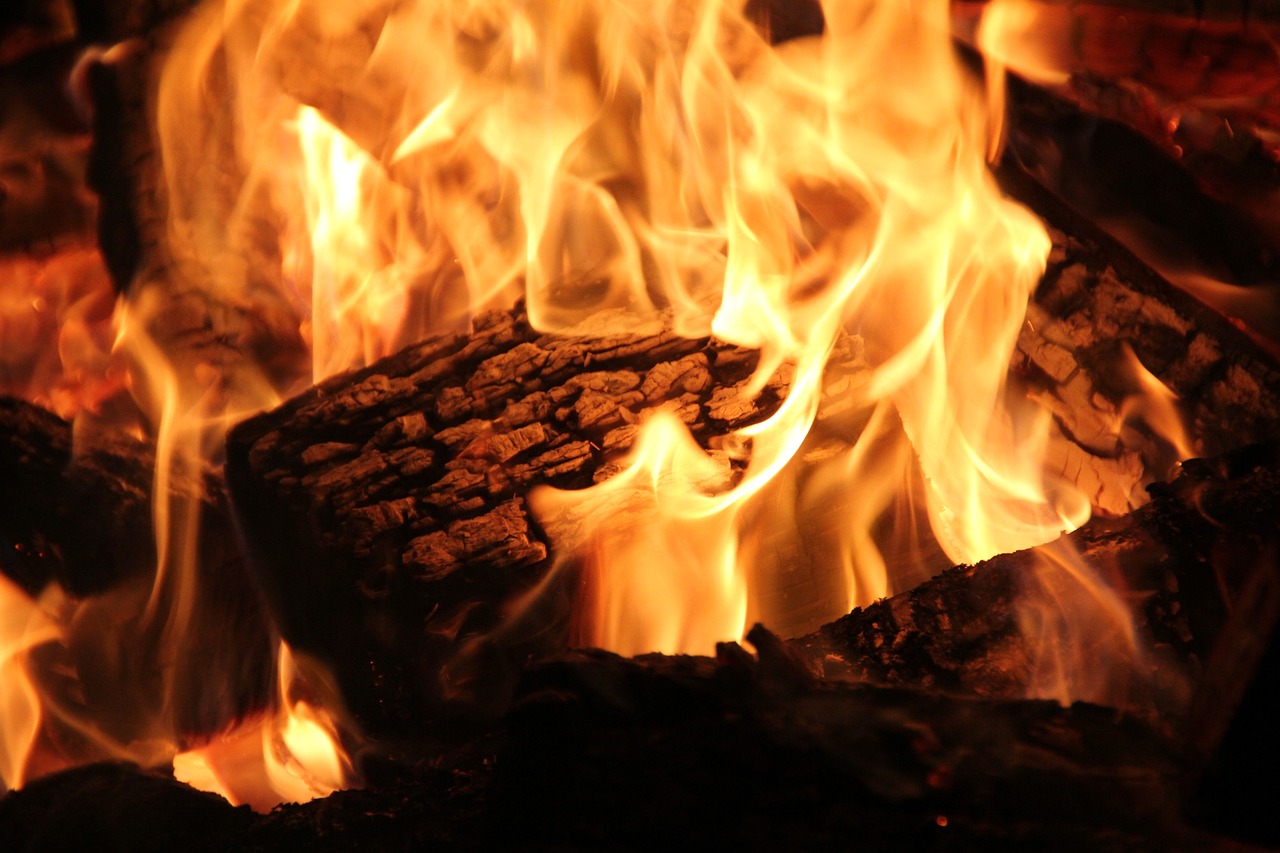 Expert Fireplace Cleaning in Santa Clarita, CA Professional Fireplace Cleaning Services In Santa Clarita California