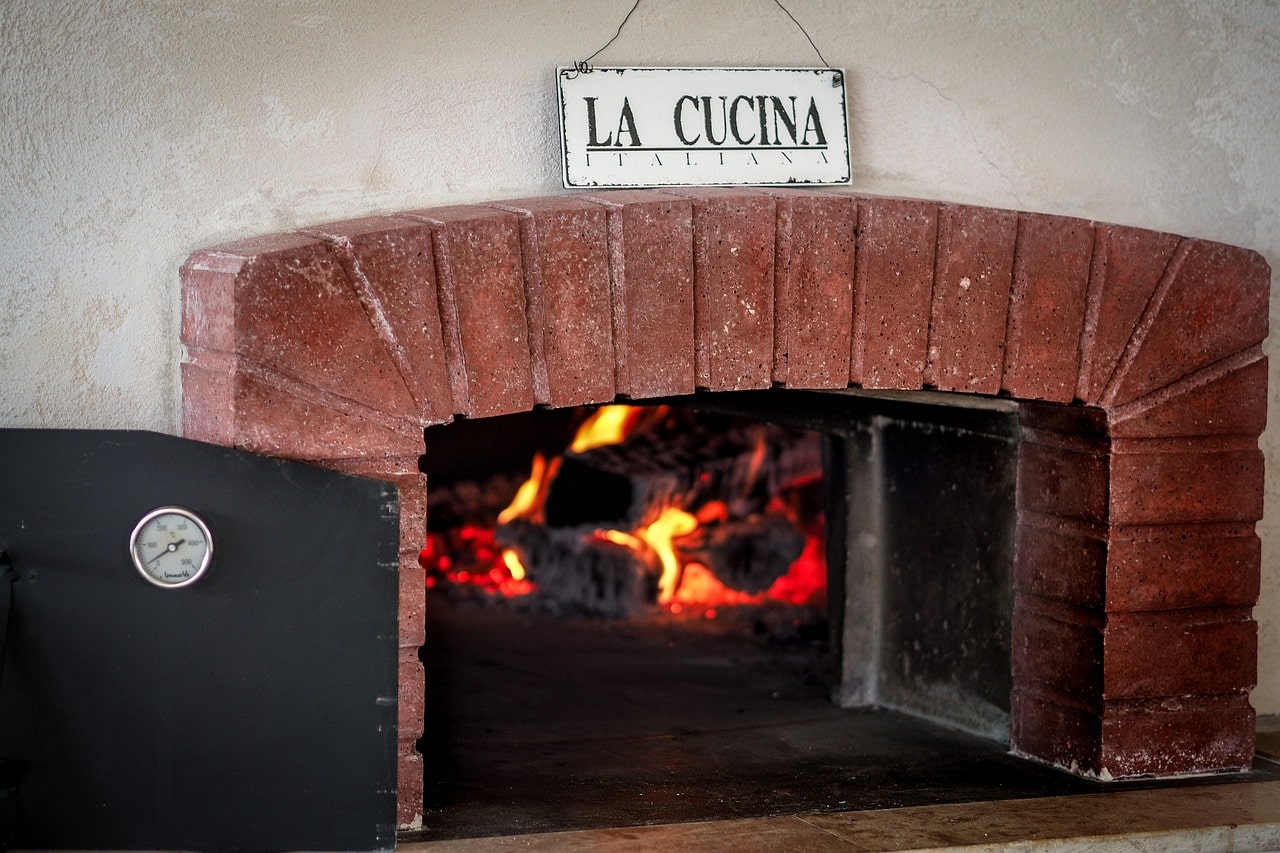 High-Quality Pizza Ovens and Grills Available in Santa Clarita, CA Premium Pizza Ovens and Grills in Santa Clarita, California